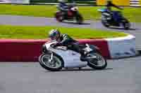 enduro-digital-images;event-digital-images;eventdigitalimages;mallory-park;mallory-park-photographs;mallory-park-trackday;mallory-park-trackday-photographs;no-limits-trackdays;peter-wileman-photography;racing-digital-images;trackday-digital-images;trackday-photos